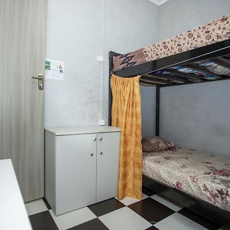 Hostel California Batumi Esterno foto