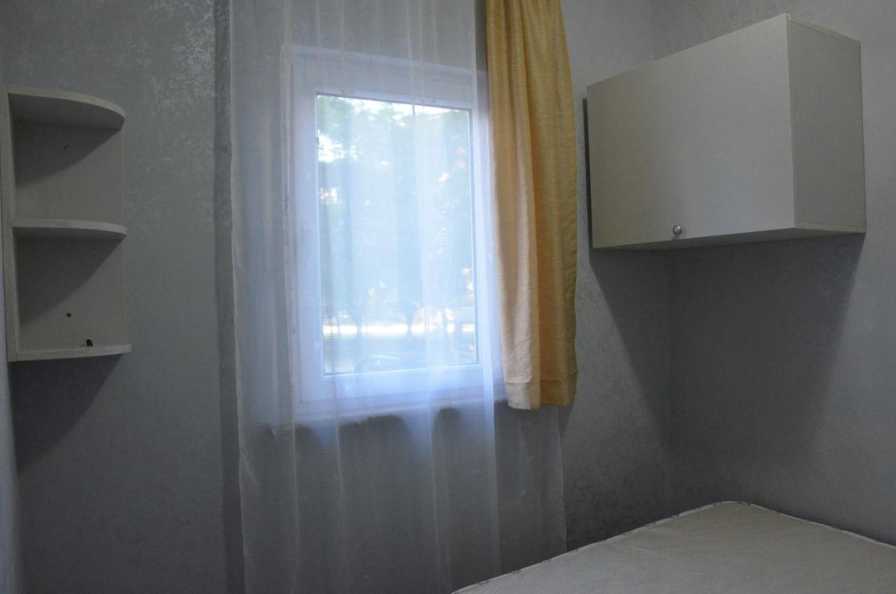 Hostel California Batumi Esterno foto